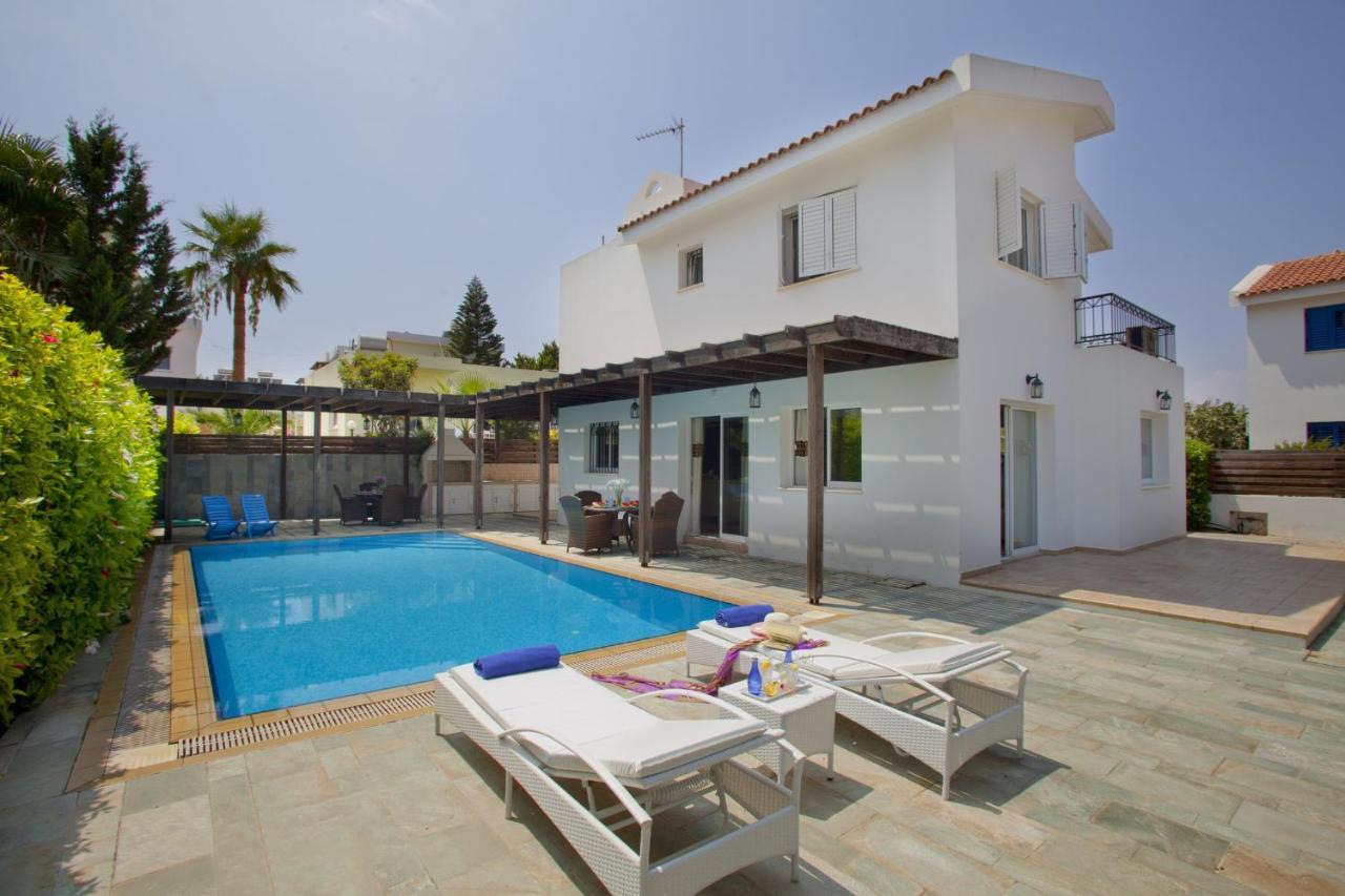 Villa Skyros Pernera Exteriör bild